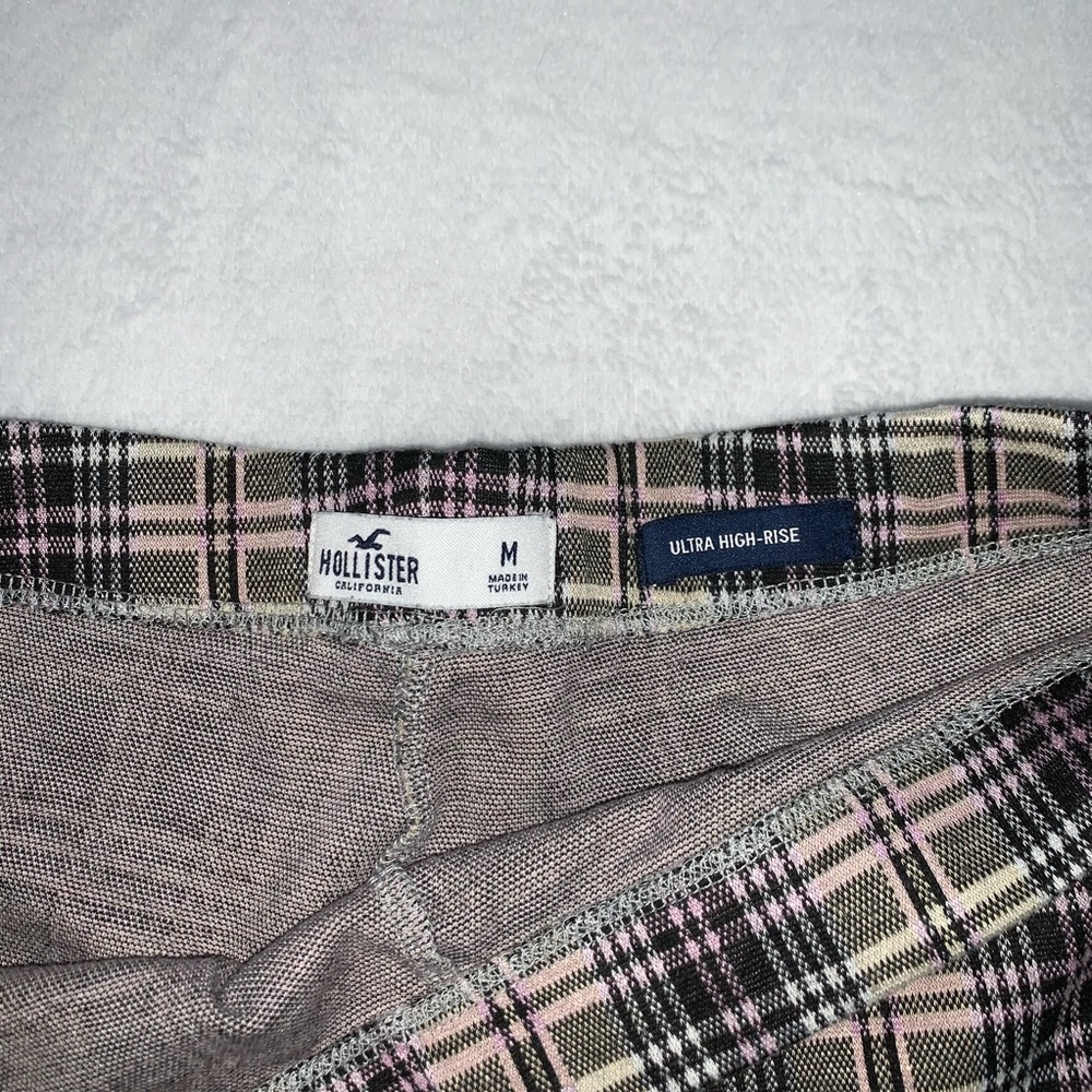 Hollister Plaid Pants - Picture 3 of 3